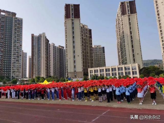 深圳的人是越来越多还是越来越少了？深圳的明天会怎样？